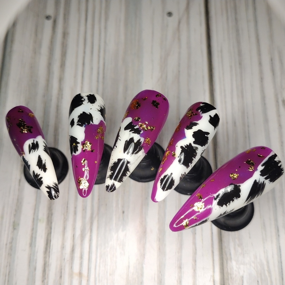 Custom press on nails